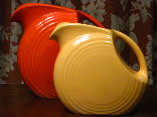 https://www.happyheidi.com/antiques/Fiesta_Gallery/gallery_images/fiesta_juice-pitcher-water.jpg